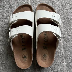 White Platform Birkenstocks Size 39 (Arizona Platform Vegan)